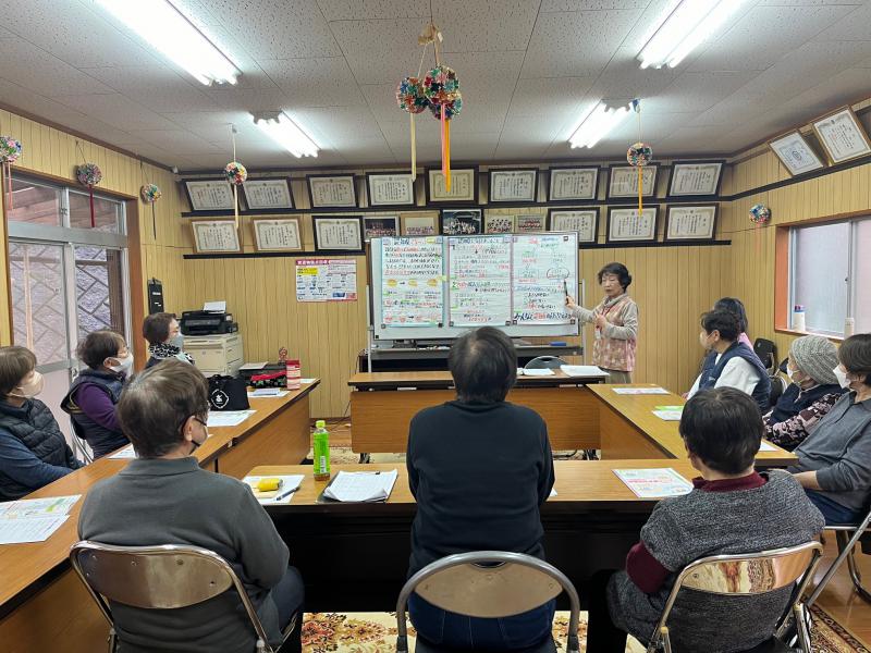 地域の公民館にて講座をした様子