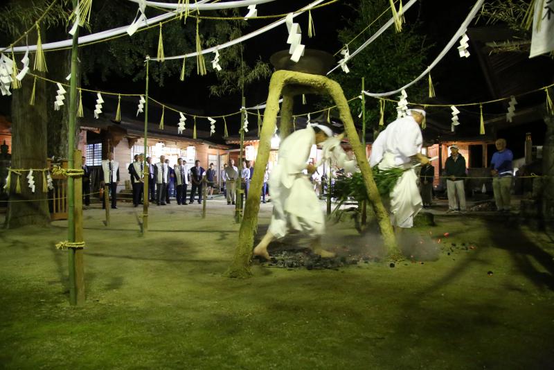 湯立神楽写真